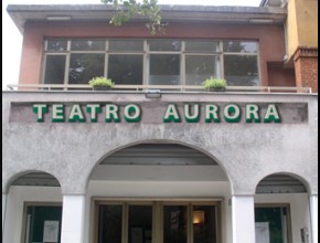Teatro Aurora (photo: questanave.com)