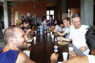 Maurizio Sguotti pranza insieme al team di Terreni Creativi