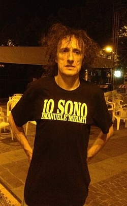 Anche Antonio Rezza con la t-shirt di Emanuele Miriati