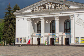 Il teatro di Mariupol prima della guerra (photo: mistomariupol.com.ua)