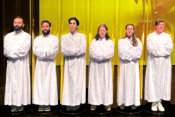 evǝ (photo: Teatri di Vita)