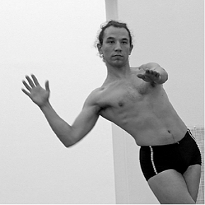 Erdem Gündüz ha presentato il debutto di Kurbanla kurban eden (Victimizing victims) - photo: ringfestival.it|Six years later di Roy Assaf (photo: Gadi Dagon)