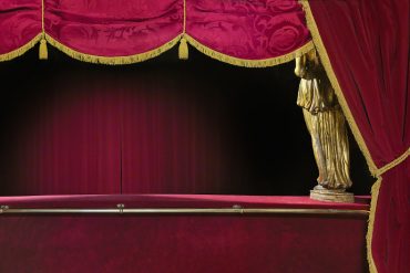 Il Teatro Carignano (photo: Pino Musi)