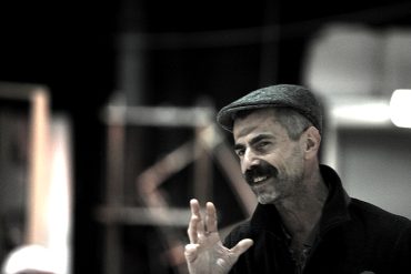 Roberto Castello (photo: Roby Schirer)