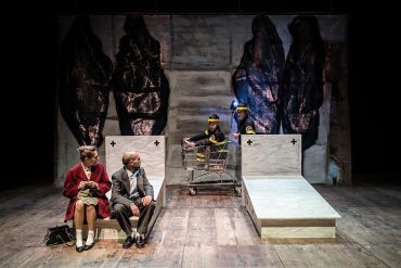I quattro protagonisti di Amore (photo: elfo.org)|Il Castello Pasquini e la tensostruttura