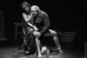 Canto d'amore alla follia (photo: Paolo Cortesi)|Ubu roi (photo: Simone Cecchetti)|Ubu Re (photo: Simona Fossi)