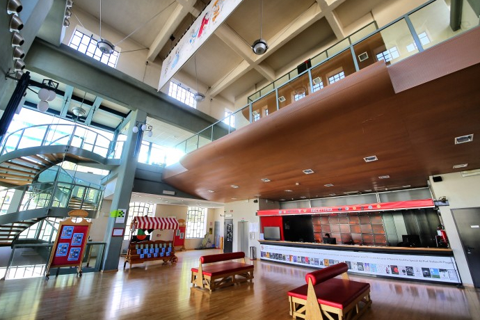 Il foyer della Casa del Teatro Ragazzi|La struttura dell'attuale Casa del TRG