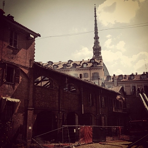 Un lato della Cavallerizza domenica mattina