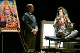 Le Comte Ory (Juan Diego Flórez) e Raimbaud (Stéphane Degout) nel primo atto|Le Comte Ory (Juan Diego Flórez); La Comtesse de Formoutier (Aleksandra Kurzak); Isolier (José Maria Lo Monaco) nel secondo atto|Un momento del secondo atto