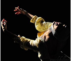 Erika Di Crescenzo in Etude pour la sainteté