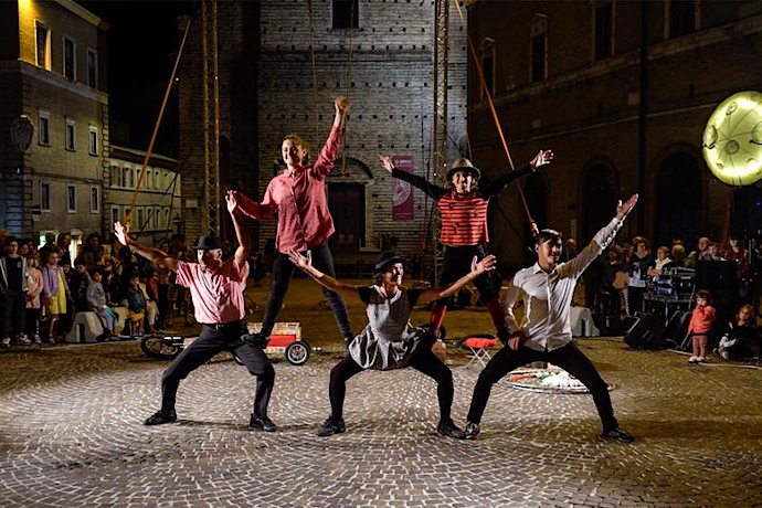 La famiglia Mirabella arriverà a Vimercate il 12 luglio|Il Marameo Festival è ripartito con distanziamento e all'aperto