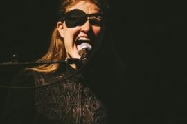 Elisa Pol in Canelupo Nudo