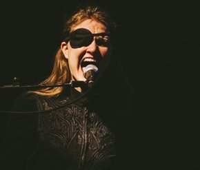 Elisa Pol in Canelupo Nudo