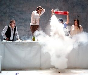 Ionesco Suite (photo: Agathe Poupeney)