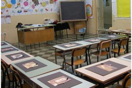 Lezione di classe alla scuola C. Battisti di Lecce
