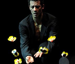 Luna Performing - Fernando Suels Mendosa