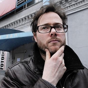 Milo Rau (photo: Afp / Leta)|Hate Radio (photo: Daniel Seiffert)