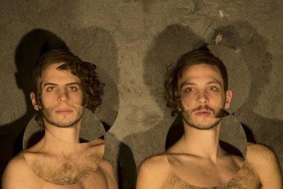 Opera di Mauro Vignando su foto di Mauro Brovelli