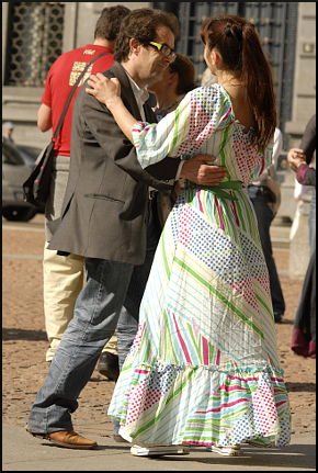 Provoc-azione davanti alla Scala|Provoc-azione davanti alla Scala