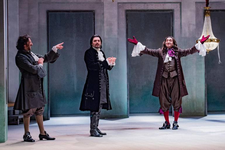 Micheletti (al centro) ne Il Misantropo (ph: Filippo Manzini)