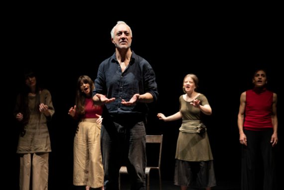 Alessandro (ph: Eduardo De Matteis)