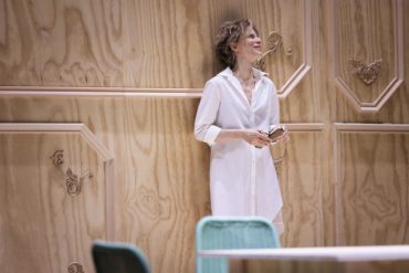 Sonia Bergamasco è la Locandiera (ph: Gianluca Pantaleo)