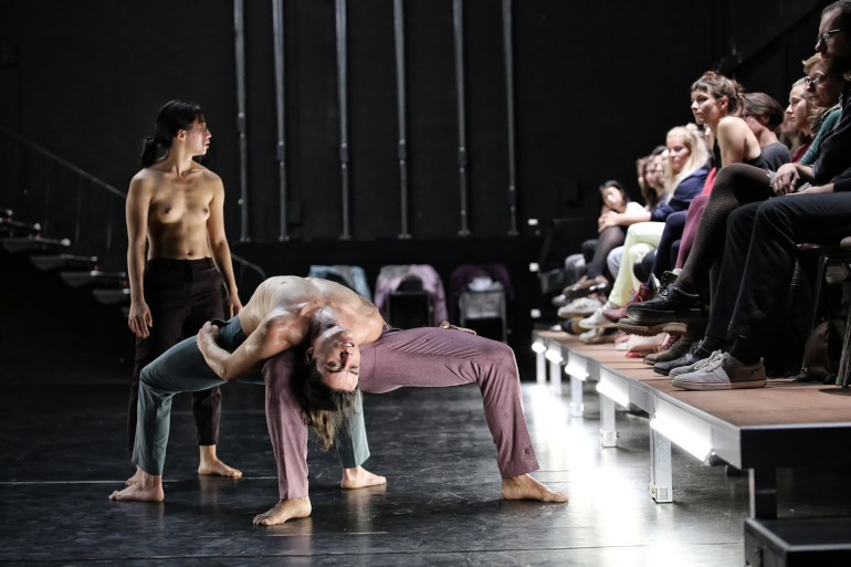 My body is your body di Overhead Project (ph: Ingo Solms)