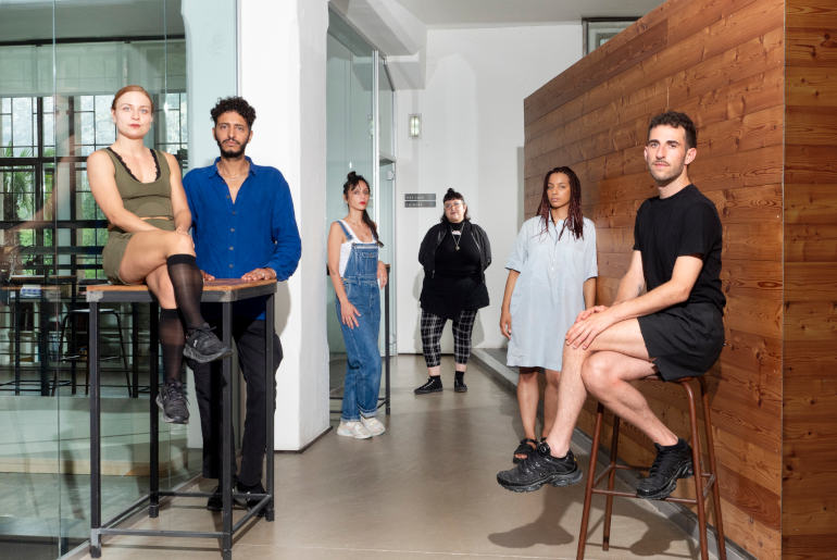 Gli artisti selezionati per la Live Works Free School of Performance (ph: Alessandro Sala)