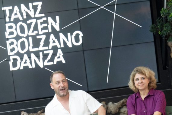 La coppia Dubois-Aspisi si presenta a Bolzano Danza per la futura direzione (ph: Andrea Macchia)