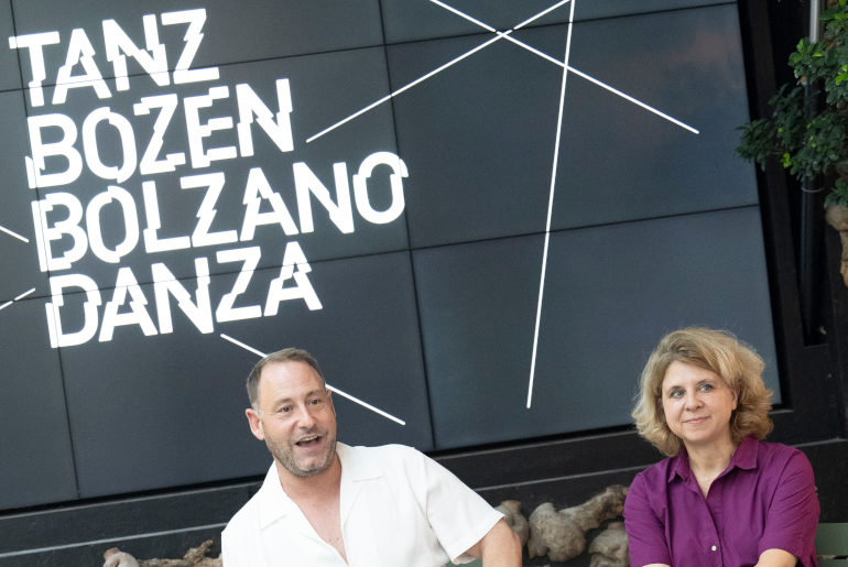 La coppia Dubois-Aspisi si presenta a Bolzano Danza per la futura direzione (ph: Andrea Macchia)