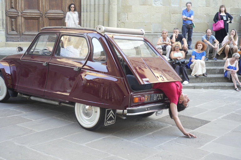 Sleep in the car (ph: Luca Del Pia)