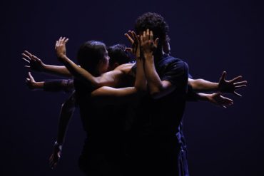 Danse macabre (ph: Roberto De Biasio)