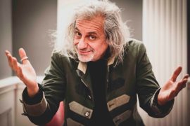 Alessandro Bergonzoni (ph: Chiara Lucarelli)