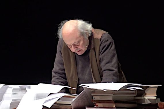 Vittorio Franceschi in scena (ph: Davide Sannia)