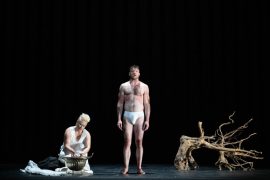 Il Prigioniero, in scena Ángeles Blancas (Madre) e Mattia Olivieri (Prigioniero) ph: Fabrizio Sansoni -Opera di Roma