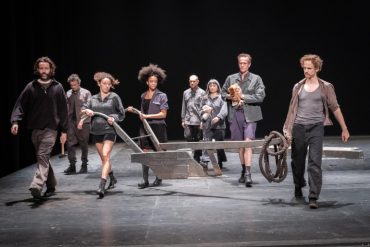 Works and days (ph: Kurt Van der Elst)