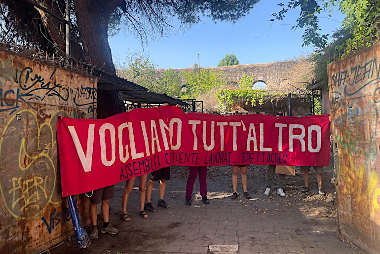 Un'immagine dall'occupazione dell'ex Circolo degli Artisti a Roma