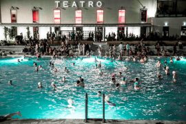 I Bagni Misteriosi del Franco Parenti, simbolo della stagione estiva (ph: Teatro F. Parenti)