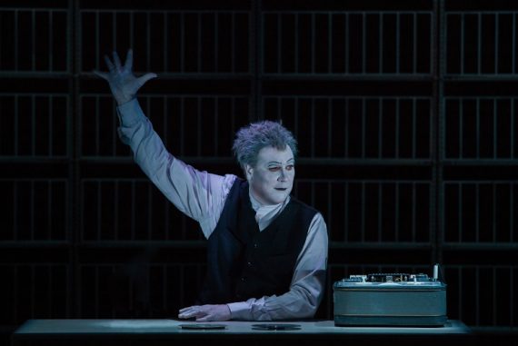 Robert Wilson in Krapp's Last Tape (Happy Days Beckett Festival, Enniskillen, 2012 - Photo: robertwilson.com)