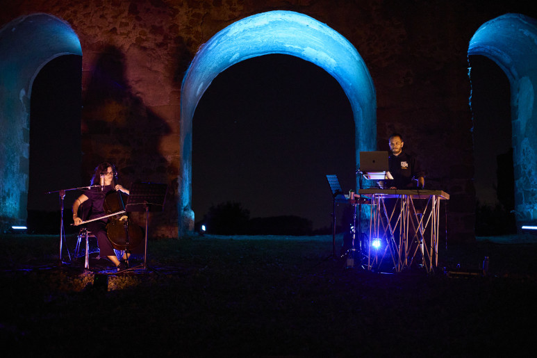 Mondi lontanissimi (ph: Carolina Farina)