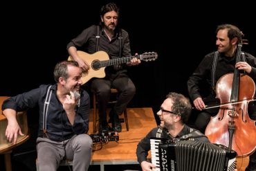 Nel blu (ph: Luigi Burroni)