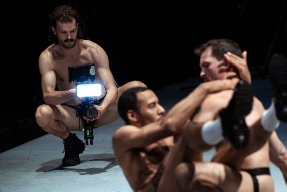 Exposure (ph: Carl Thorborg)