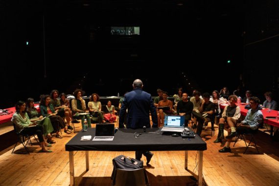 Una lezione con Alfonso Cipolla nella prima edizione di Gradus (ph: Andrea Morgillo)