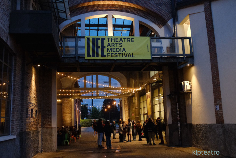 Life 26 (ph: Roberto Simonte)